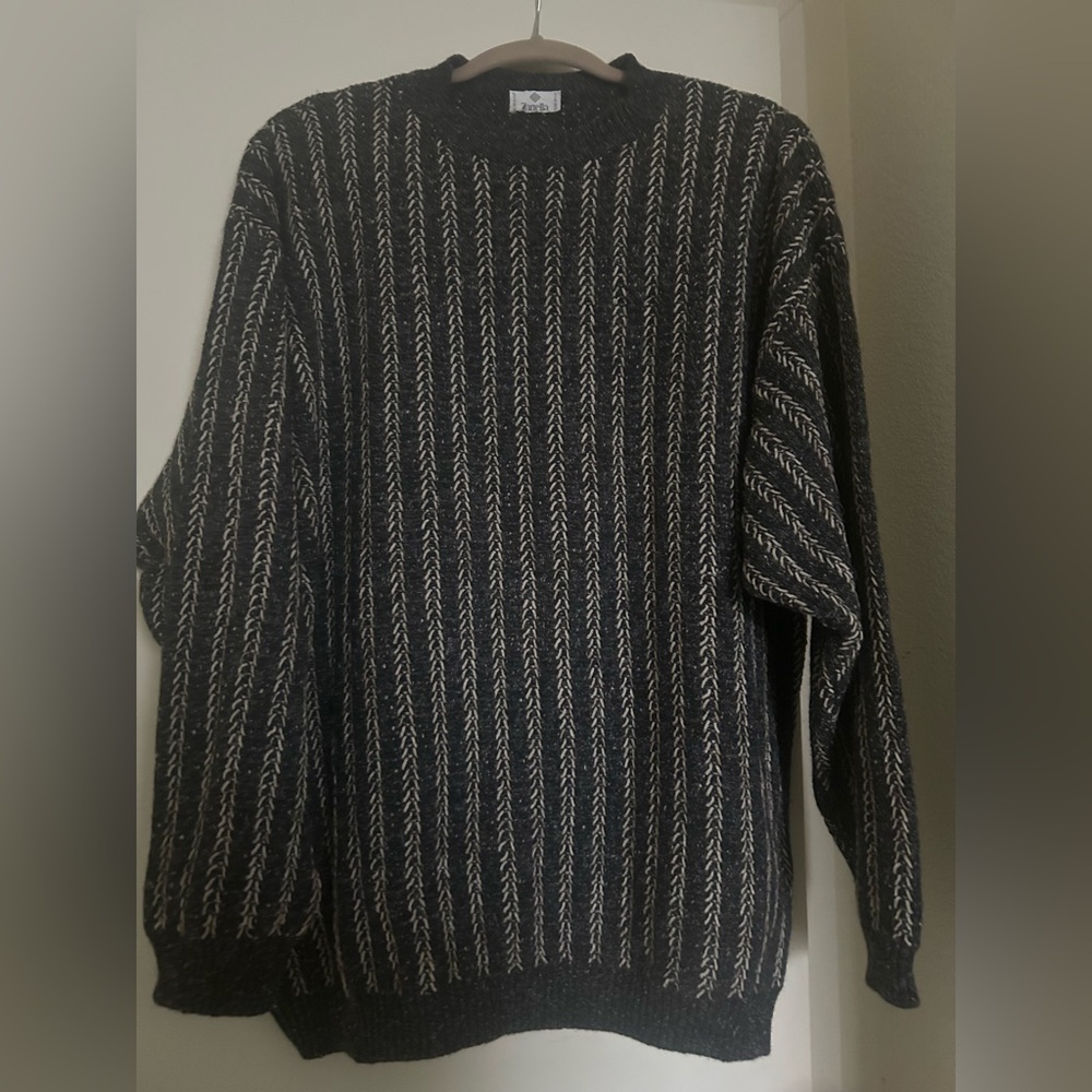Vintage Zanella men’s Black and White Patterned Crewneck Sweater!